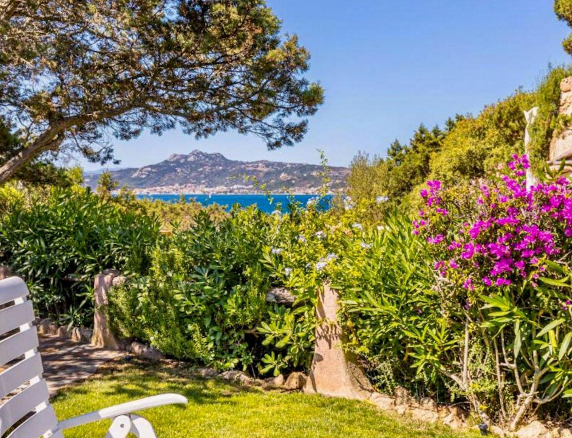 Villetta A Schiera Caprifogli Baja Sardinia Exteriör bild